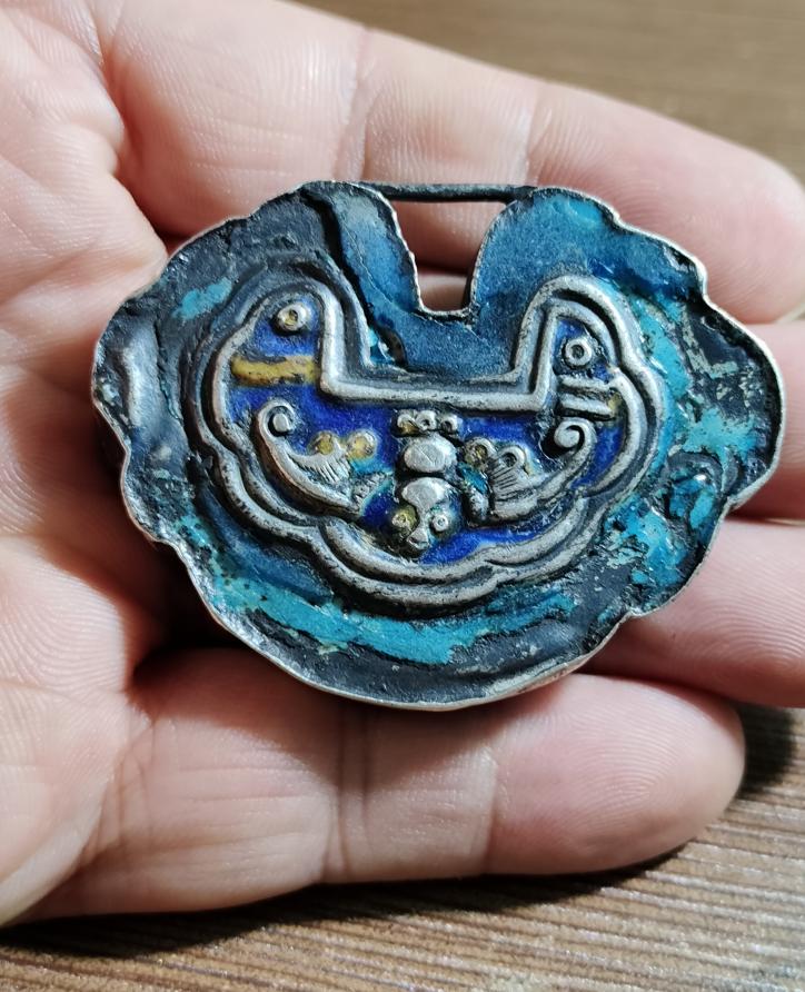 清代福在眼前烤藍加厚銀鎖花錢！高銀厚重敦實