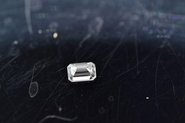 【現(xiàn)價(jià)再打8折特惠】6粒天然鉆石 每粒14分 D色 無瑕疵