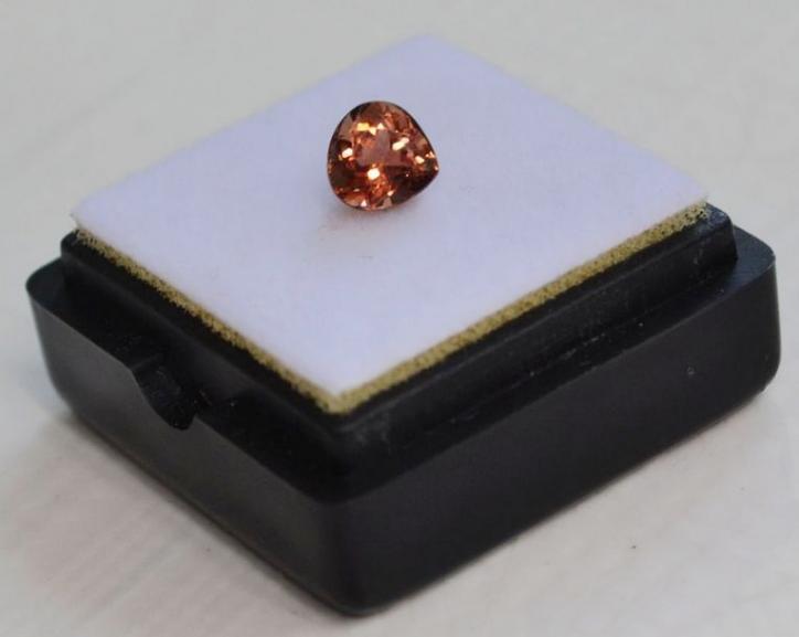 【現(xiàn)價再打6折特惠】尼日利亞純天然咖啡色碧璽0.84克拉