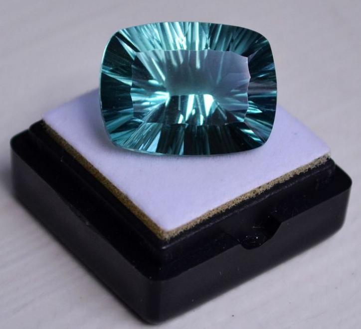 【現(xiàn)價再打8折特惠】巴西純天然綠螢石23.16克拉