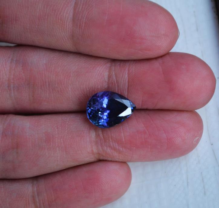 坦桑石 坦桑尼亞D礦區(qū)5A級別6.54克拉天然坦桑石戒面