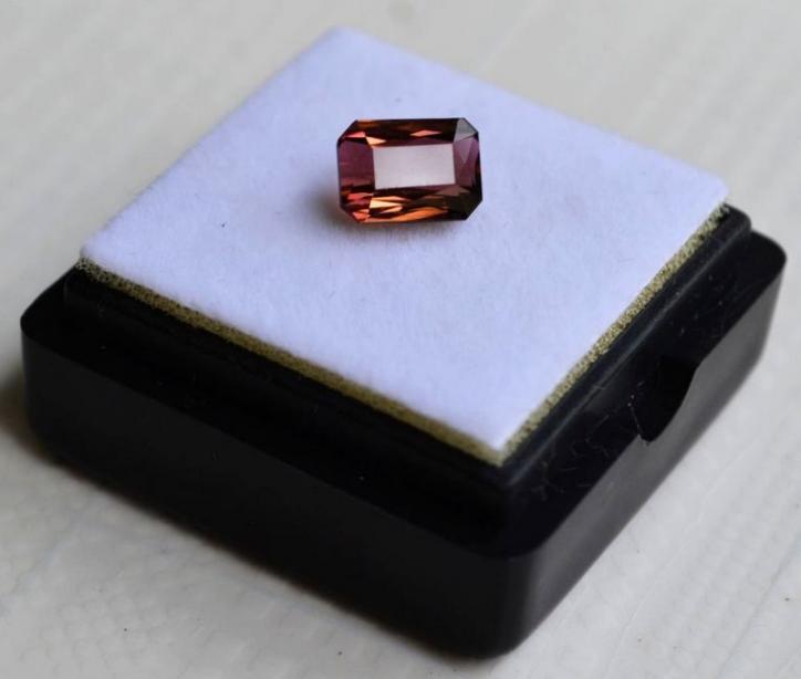 【現(xiàn)價(jià)再打6折特惠】尼日利亞純天然粉紫色碧璽1.41克拉