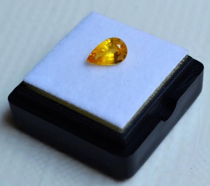 【現(xiàn)價(jià)再打8折特惠】斯里蘭卡純天然水滴型1.06克拉藍(lán)寶石