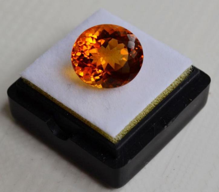 【現(xiàn)價再打8折特惠】8.19克拉純天然巴西黃水晶 旺財石