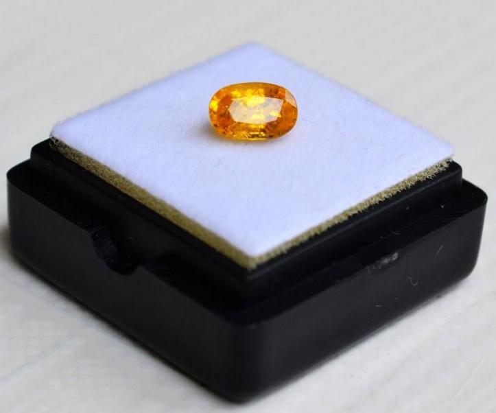 【現(xiàn)價(jià)再打8折特惠】斯里蘭卡純天然橢圓型1.15克拉藍(lán)寶石