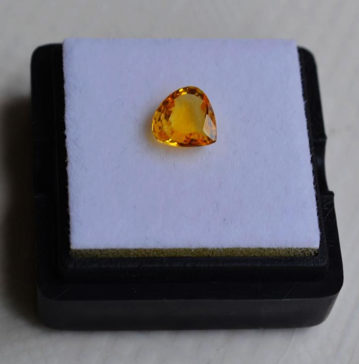 【現(xiàn)價再打8折特惠】斯里蘭卡純天然水滴型1.00克拉藍(lán)寶石