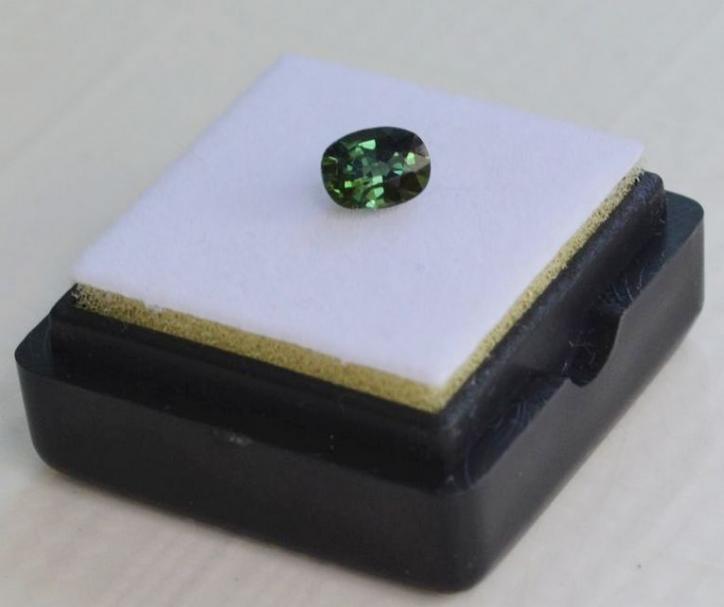 【現(xiàn)價再打8折特惠】斯里蘭卡純天然橢圓型0.88克拉藍(lán)寶石