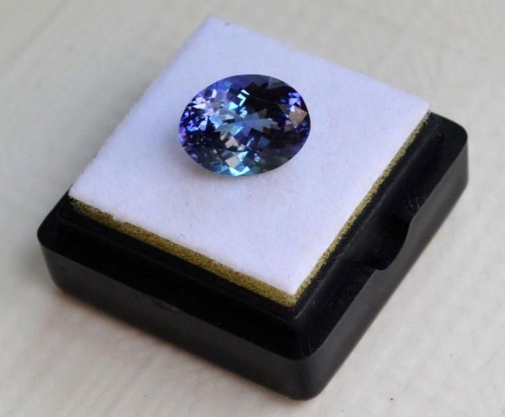 坦桑石 坦桑尼亞D礦區(qū)5A級別4.41克拉天然坦桑石戒面