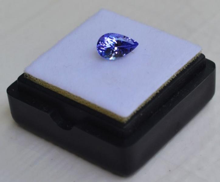 坦桑石 坦桑尼亞D礦區(qū)產(chǎn)0.87克拉天然坦桑石祼石戒面