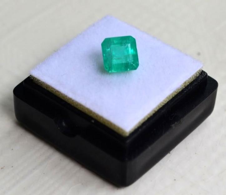 【現(xiàn)價(jià)再打8折特惠】純天然哥倫比亞祖母綠1.88克拉