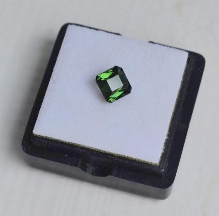 【現(xiàn)價(jià)再打6折特惠】巴西純天然綠碧璽1.11克拉